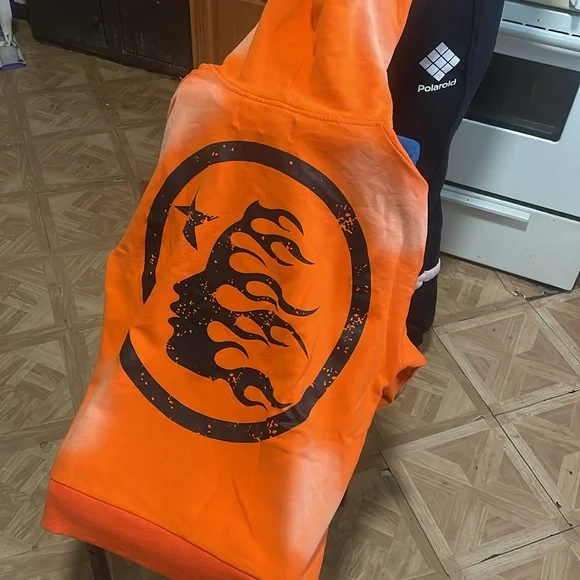 Orang XL Hellstar Hoodie Authenic I order it and can t fit it brand new w tags